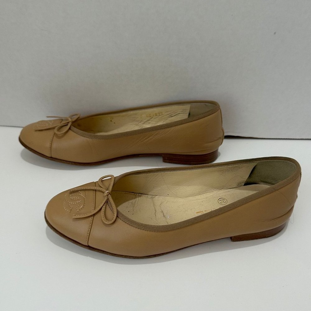 Chanel Beige Tan Lambskin Ballet Flats 36.5